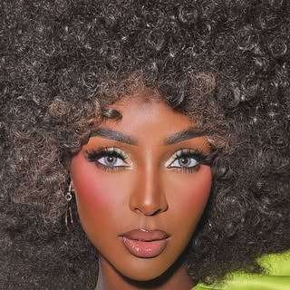 Amara La Negra